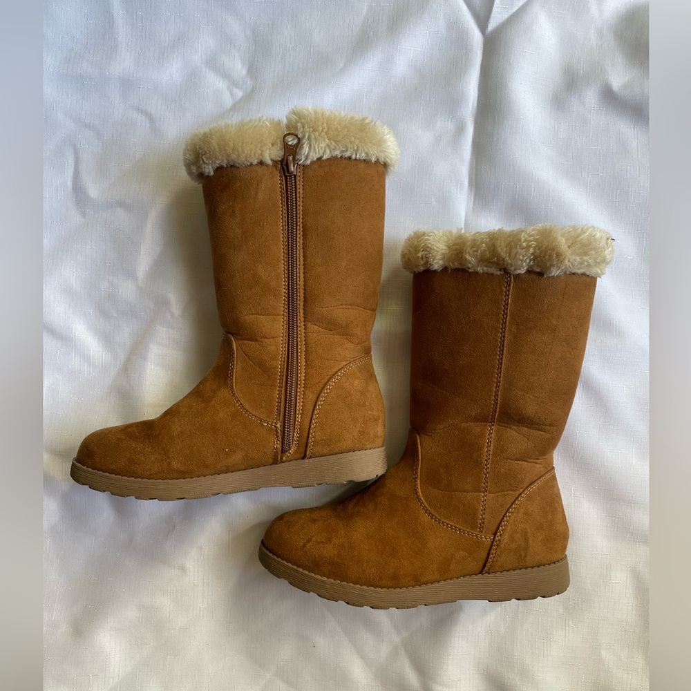 Girls Boots size 2